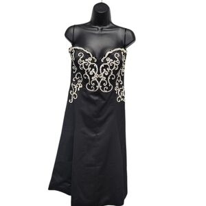 White House Black Market Black/White Ribbon Embroidered Strapless Dress …